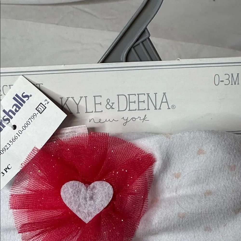 Kyle & Deena Baby 3 Piece “You Stole My Heart” Tulle Outfit. Size 0-3 Months.